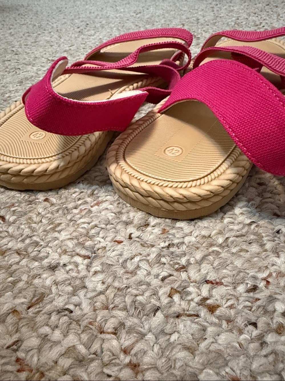 Hot Pink Strappy Elastic Sandals - Picture 4 of 5